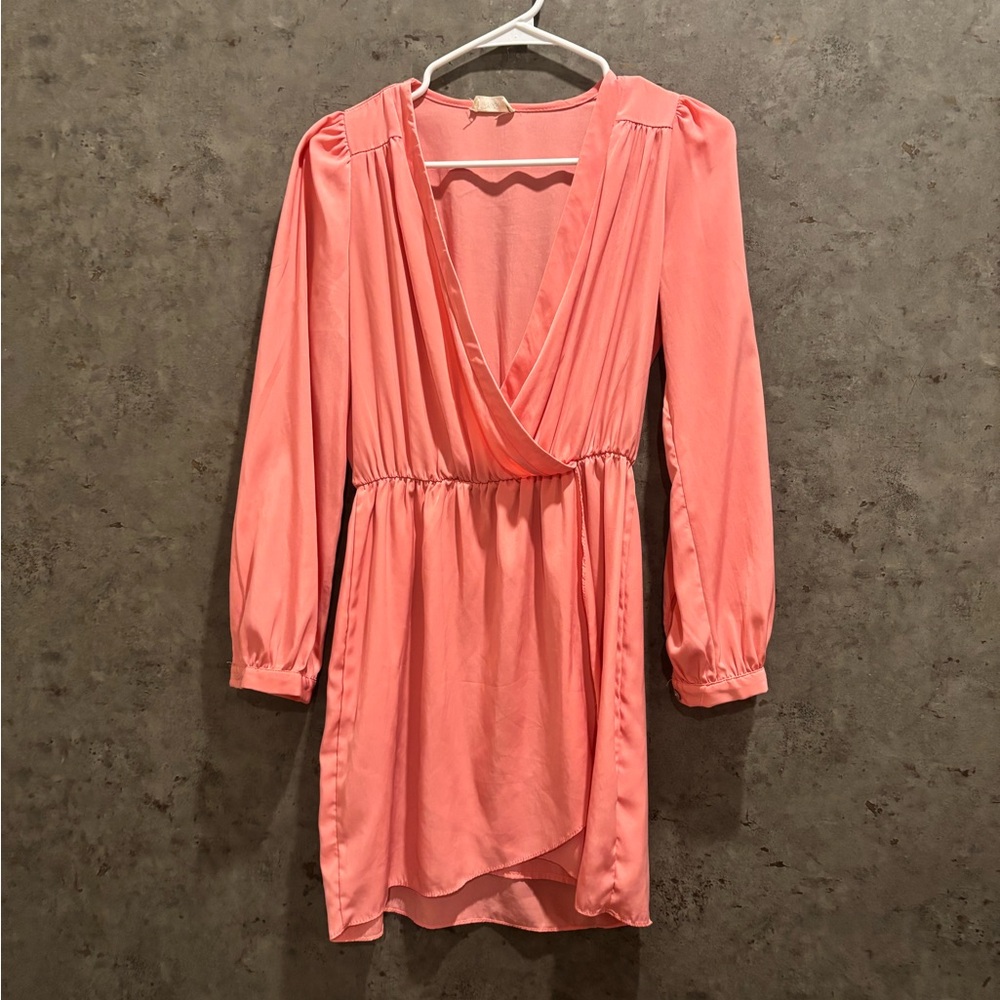Elegant Pink V-Neck Dress